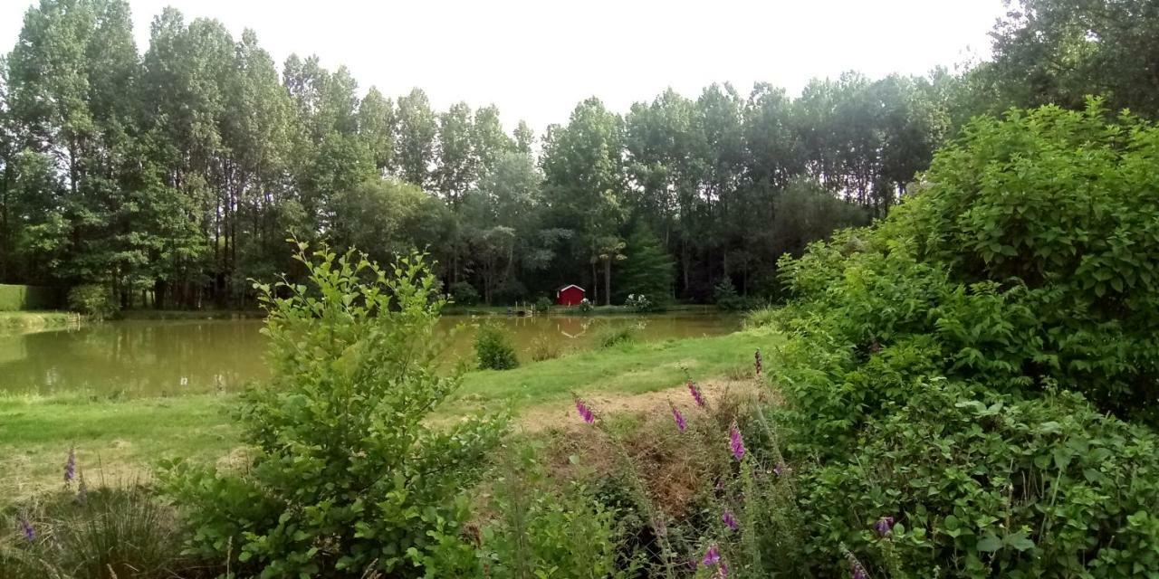 Gite Chouchou Izé 外观 照片